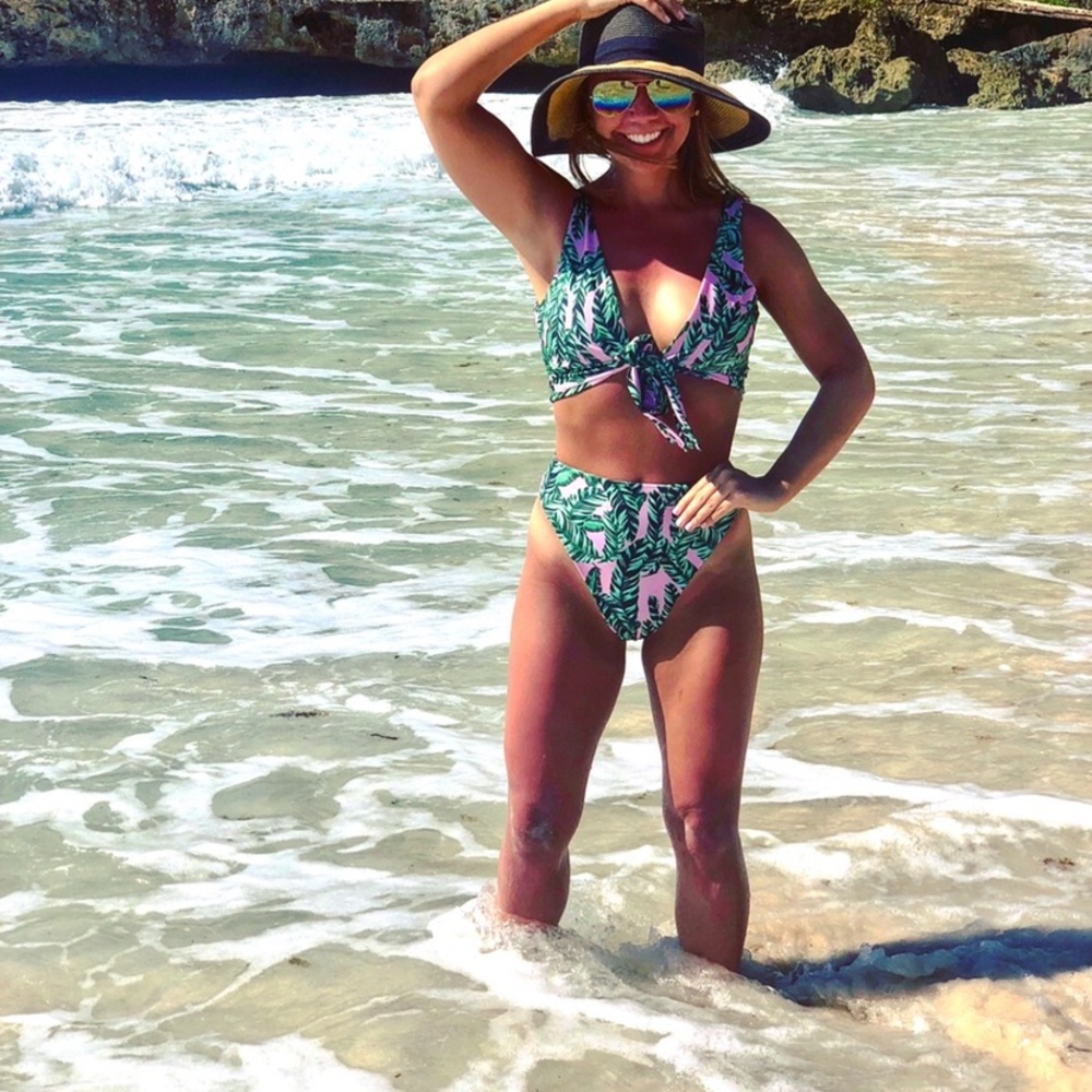 High waisted bikini